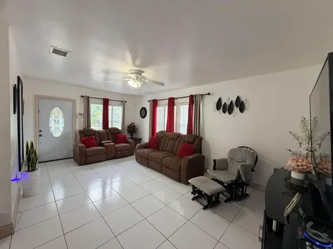 208 NW Avenue H Place Belle Glade FL 33430