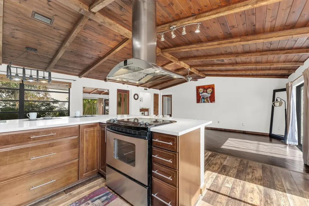 358 SW 32nd Terrace Deerfield Beach FL 33442