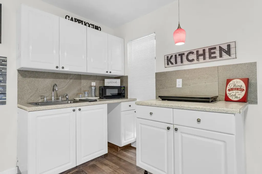 358 SW 32nd Terrace Deerfield Beach FL 33442