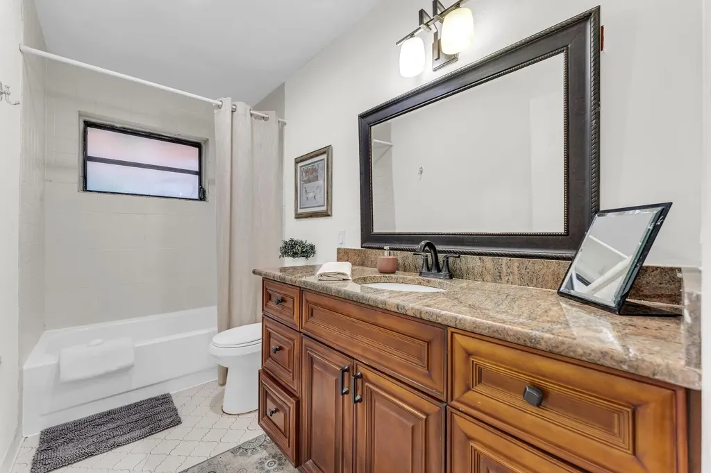 358 SW 32nd Terrace Deerfield Beach FL 33442