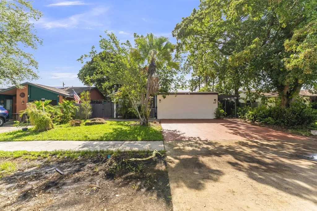 358 SW 32nd Terrace Deerfield Beach FL 33442