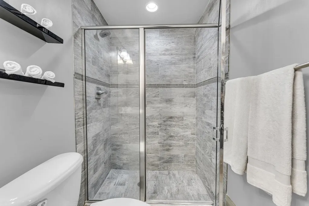358 SW 32nd Terrace Deerfield Beach FL 33442