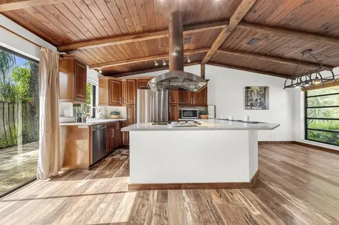 358 SW 32nd Terrace Deerfield Beach FL 33442