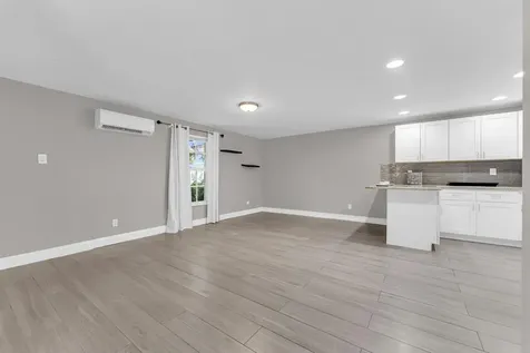 358 SW 32nd Terrace Deerfield Beach FL 33442
