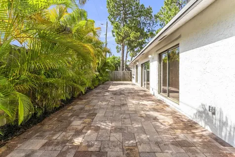 358 SW 32nd Terrace Deerfield Beach FL 33442