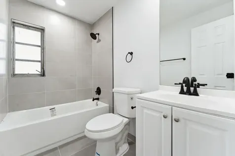 573 NW 2nd Way Deerfield Beach FL 33441