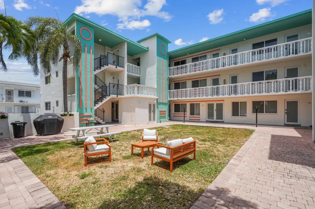 1857 Jefferson Street Hollywood FL 33020