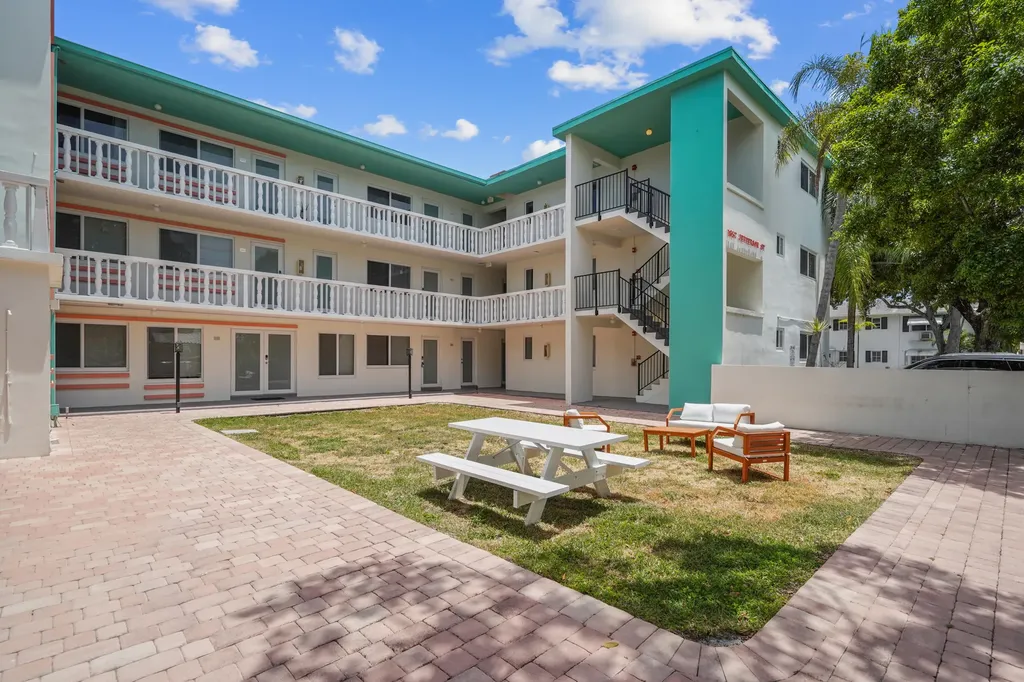1857 Jefferson Street Hollywood FL 33020