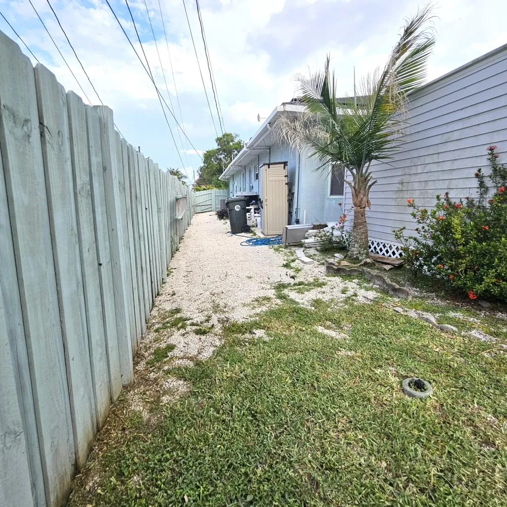2720 SE Kern Road Port St Lucie FL 34984
