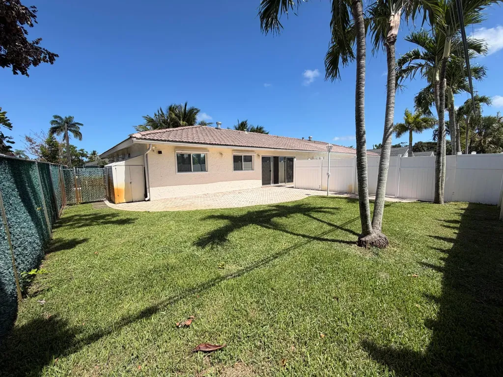 499 W Conference Drive Boca Raton FL 33486