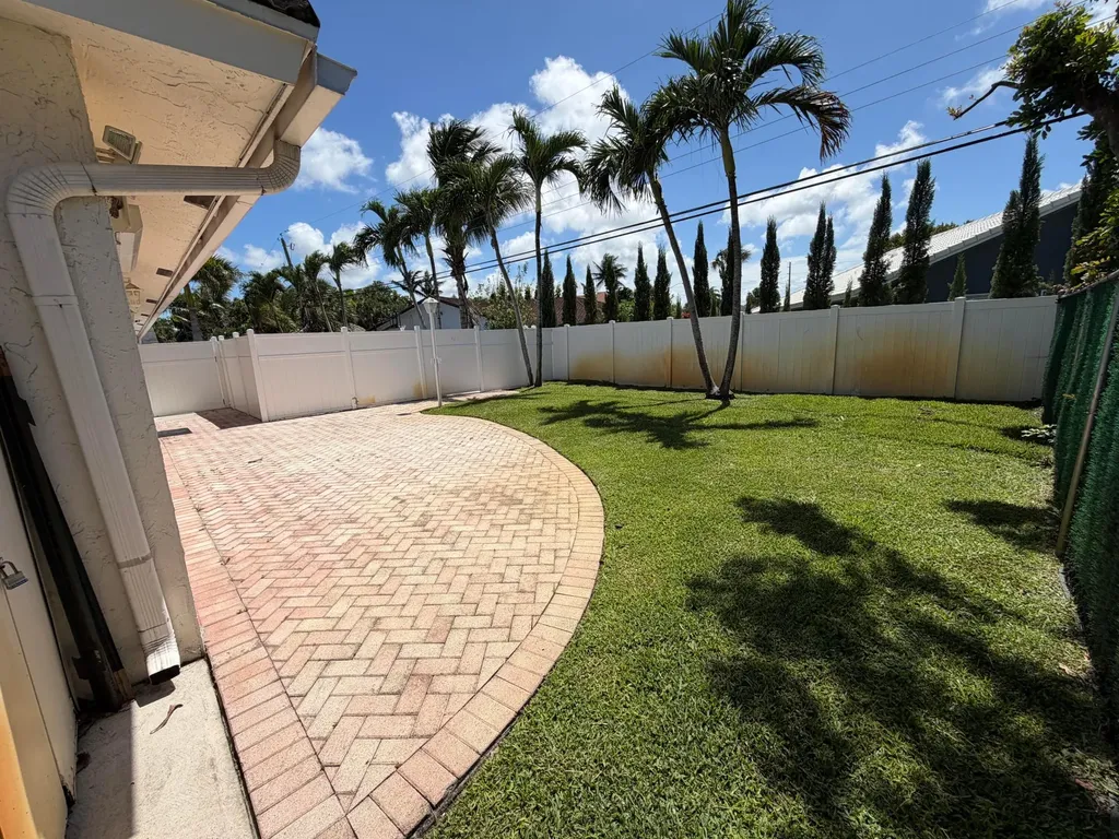 499 W Conference Drive Boca Raton FL 33486