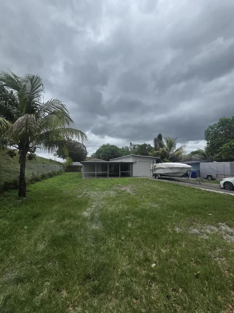 6209 Grant Street Hollywood FL 33024