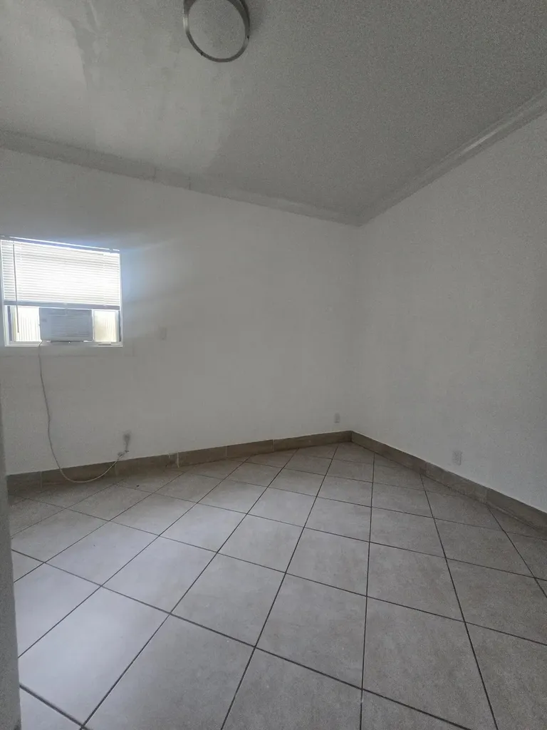 6209 Grant Street Hollywood FL 33024
