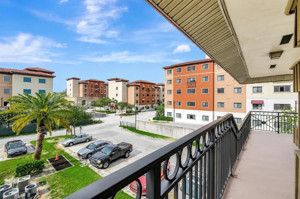 4850 SW 63rd Terrace Davie FL 33314