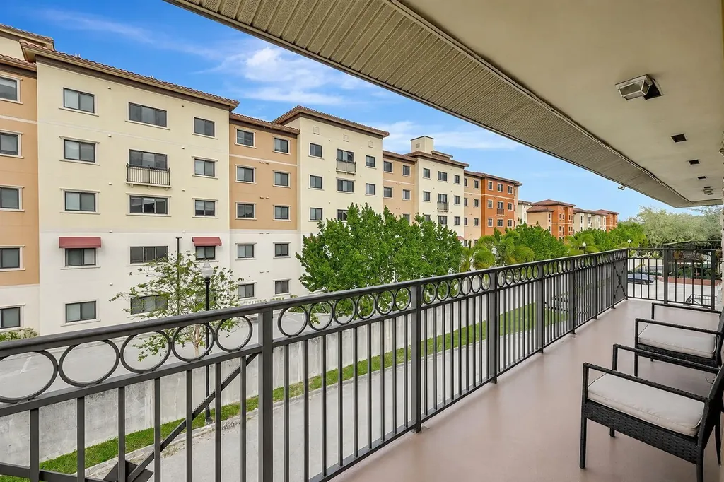 4850 SW 63rd Terrace Davie FL 33314