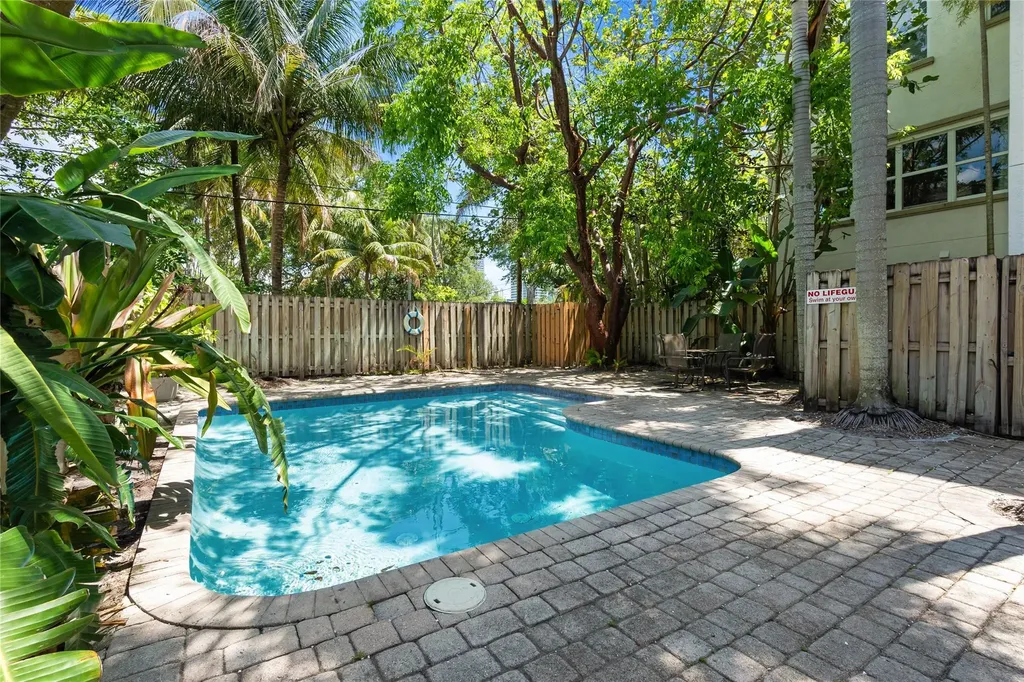 417 SW 8th Street Fort Lauderdale FL 33315