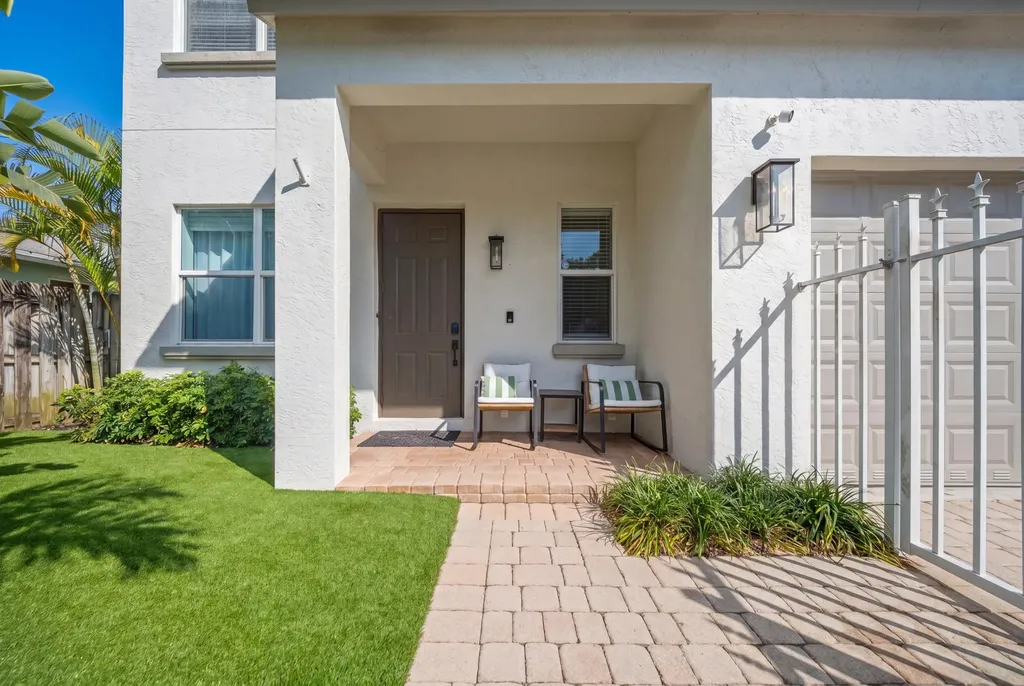 417 SW 8th Street Fort Lauderdale FL 33315