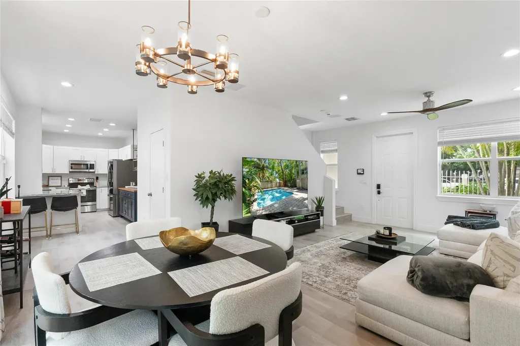 417 SW 8th Street Fort Lauderdale FL 33315