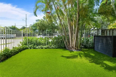 417 SW 8th Street Fort Lauderdale FL 33315