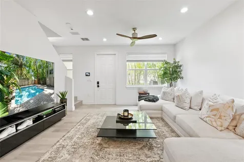 417 SW 8th Street Fort Lauderdale FL 33315