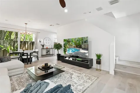 417 SW 8th Street Fort Lauderdale FL 33315