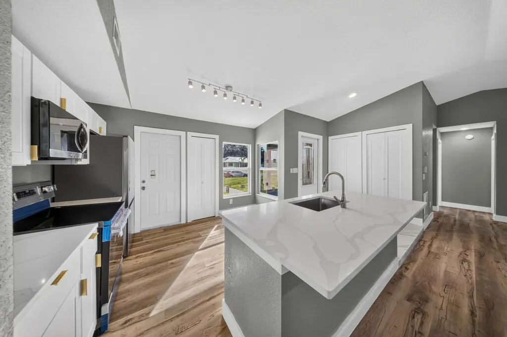 1917 SW Flower Lane Port St Lucie FL 34953