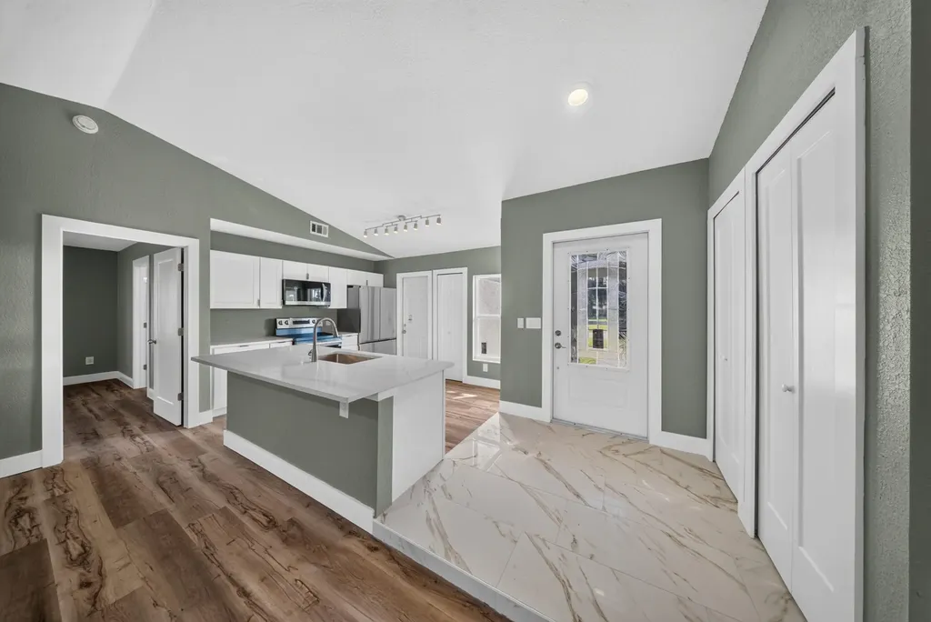 1917 SW Flower Lane Port St Lucie FL 34953