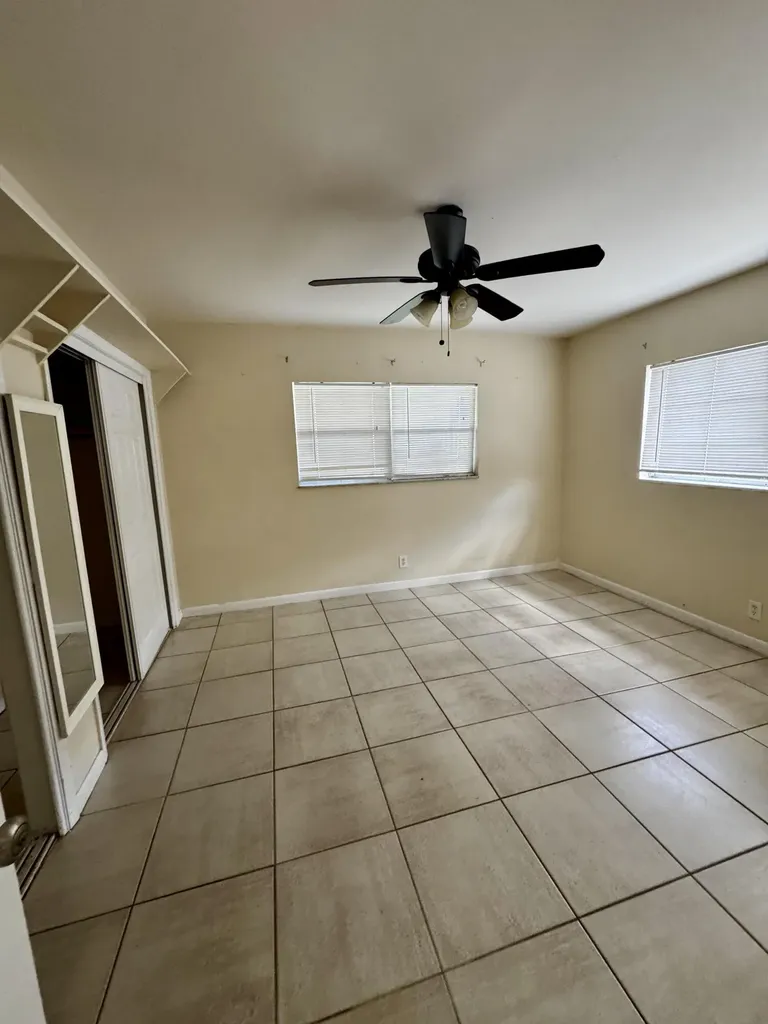 2824 N Dixie Highway Boca Raton FL 33431