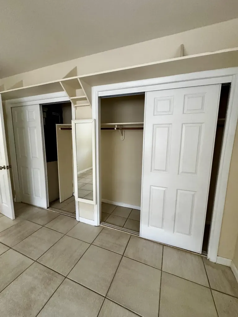 2824 N Dixie Highway Boca Raton FL 33431