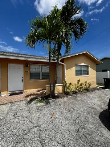 2824 N Dixie Highway Boca Raton FL 33431