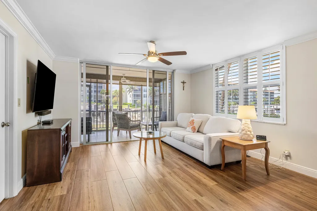 911 Gardenia Drive Delray Beach FL 33483