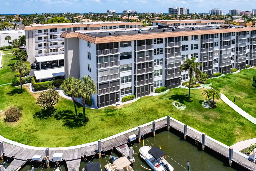 911 Gardenia Drive Delray Beach FL 33483