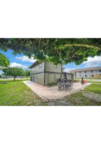 5023 Club Road Haverhill FL 33415