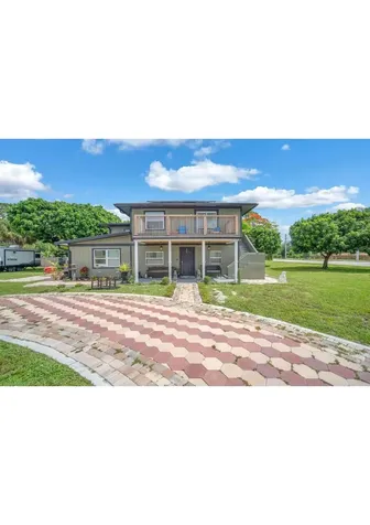 5023 Club Road Haverhill FL 33415