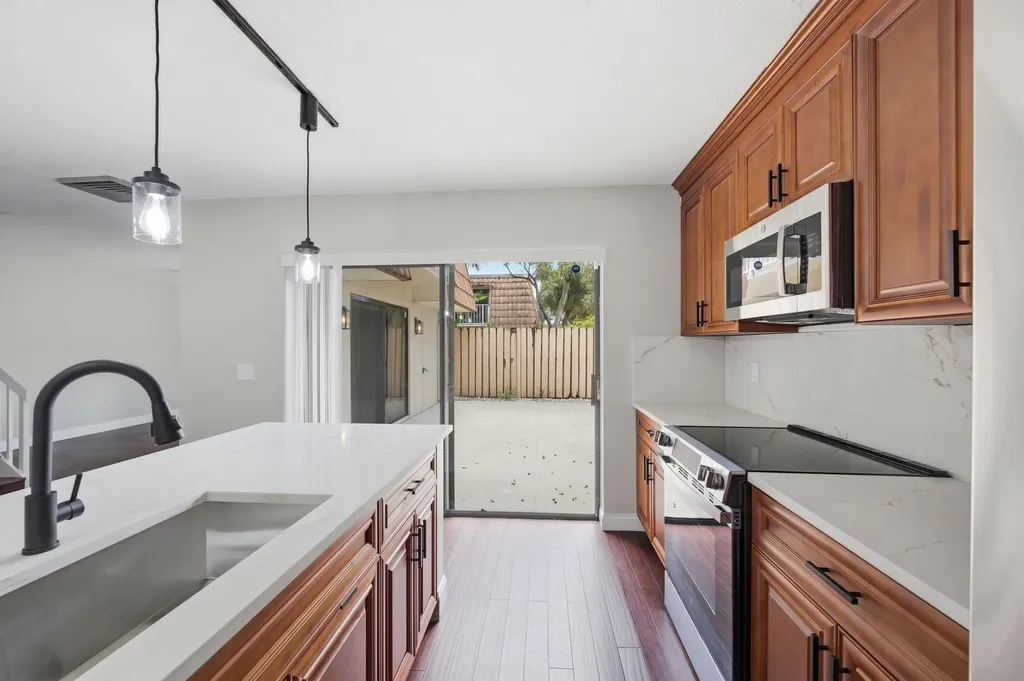 515 Green Springs Place West Palm Beach FL 33409