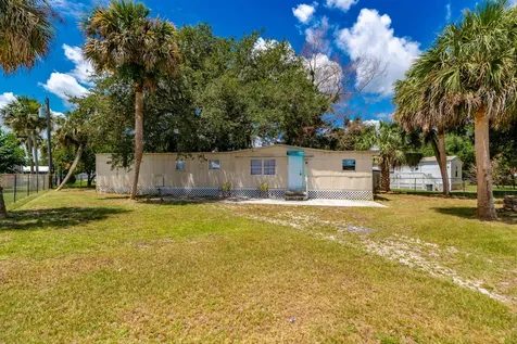 5009 Deanna Lane Fort Pierce FL 34946