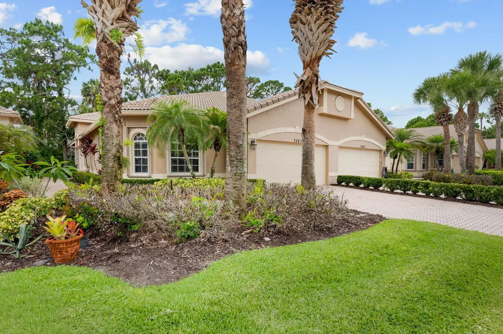 7327 Sea Pines Court Port St Lucie FL 34986