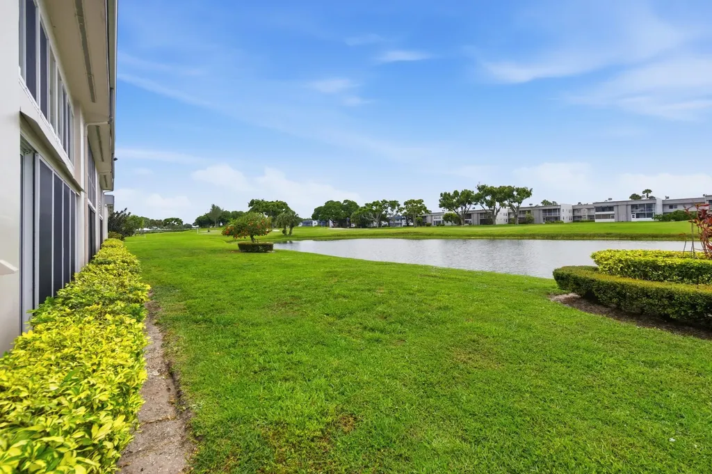 53 Piedmont B Way Delray Beach FL 33484