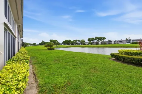 53 Piedmont B Way Delray Beach FL 33484