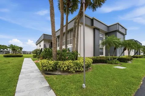 53 Piedmont B Way Delray Beach FL 33484