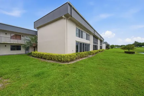 53 Piedmont B Way Delray Beach FL 33484