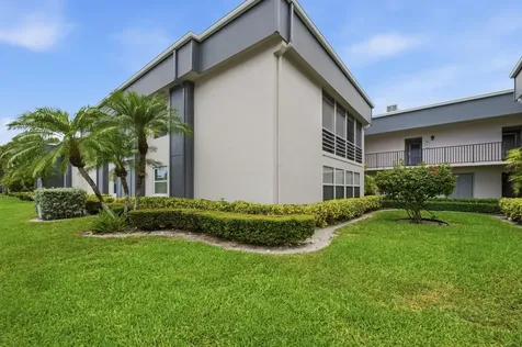 53 Piedmont B Way Delray Beach FL 33484