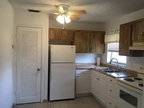 5186 NE 6th Avenue Oakland Park FL 33334