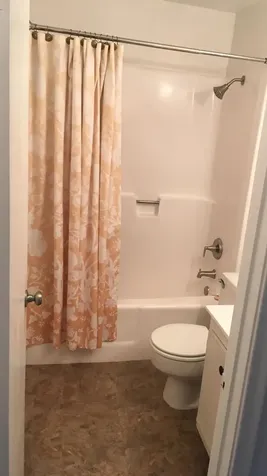 5186 NE 6th Avenue Oakland Park FL 33334