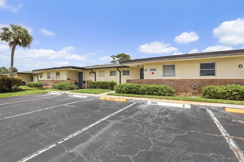 2885 W Ashley Drive Drive W West Palm Beach FL 33415