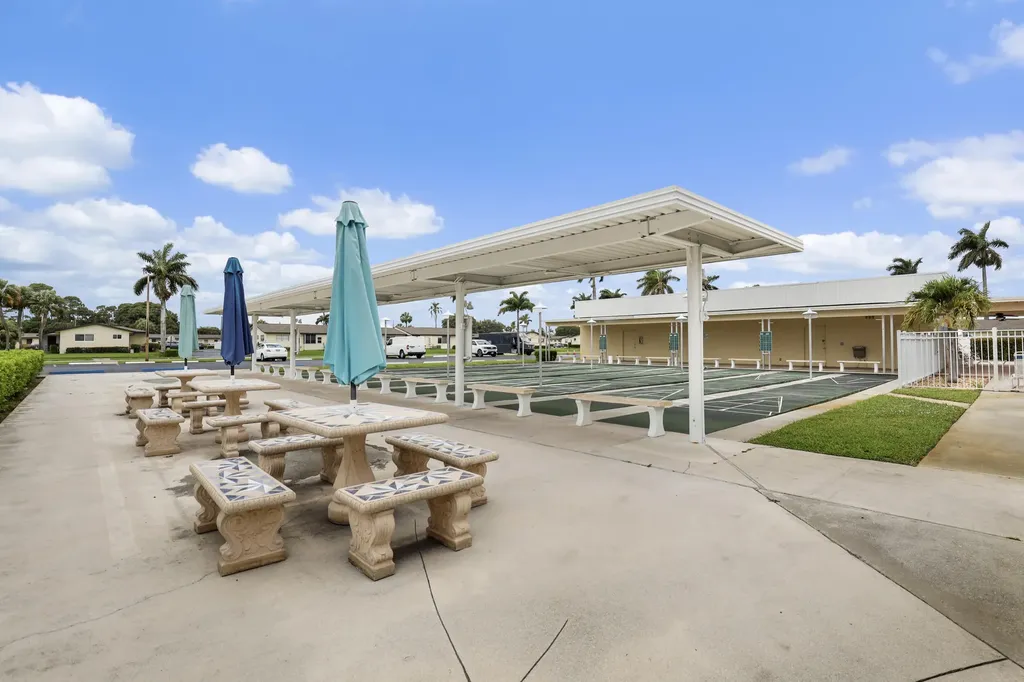 2885 W Ashley Drive Drive W West Palm Beach FL 33415