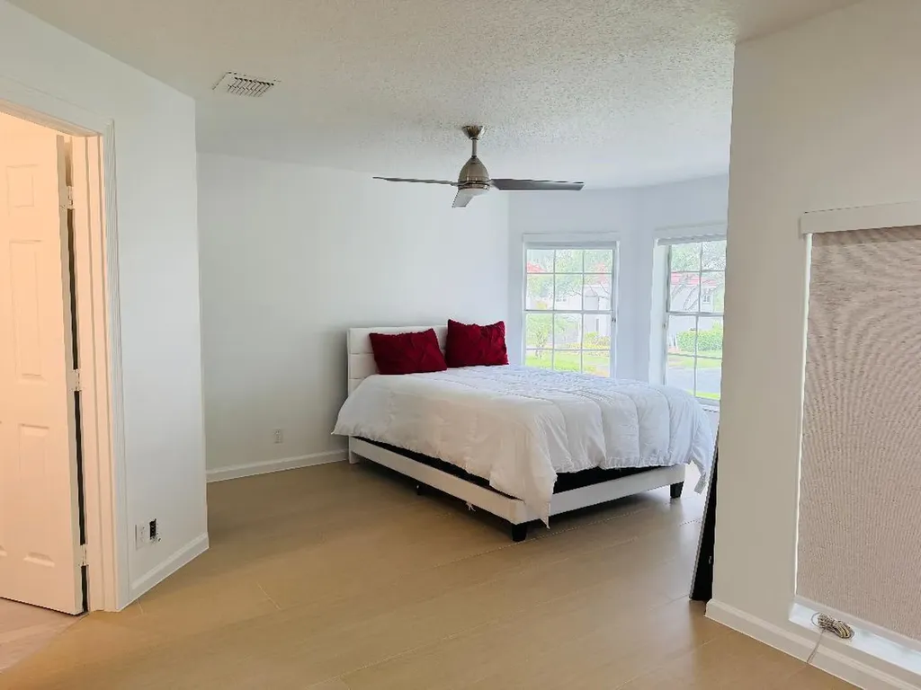5855 NW 42nd Way Boca Raton FL 33496