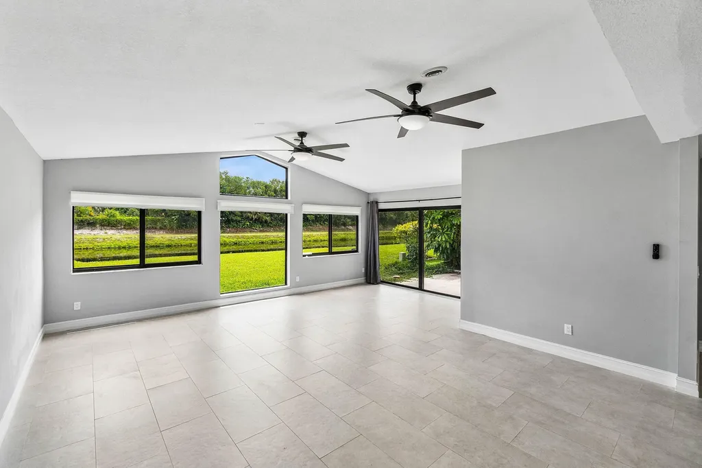 120 Mayfair Lane Boynton Beach FL 33426