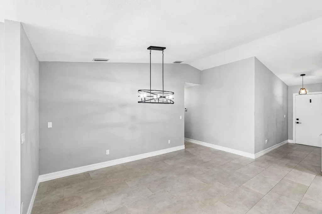 120 Mayfair Lane Boynton Beach FL 33426