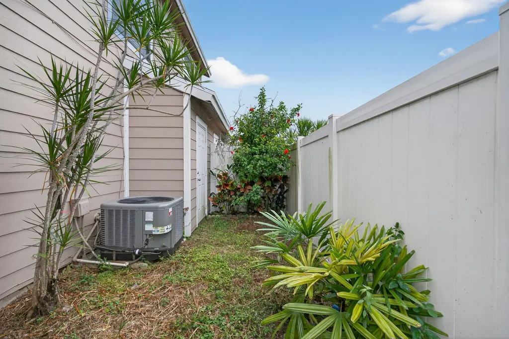 707 Stonewood Court Jupiter FL 33458